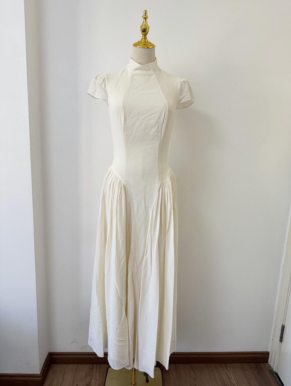 Reformation Maven Dress - Picture 4 of 11